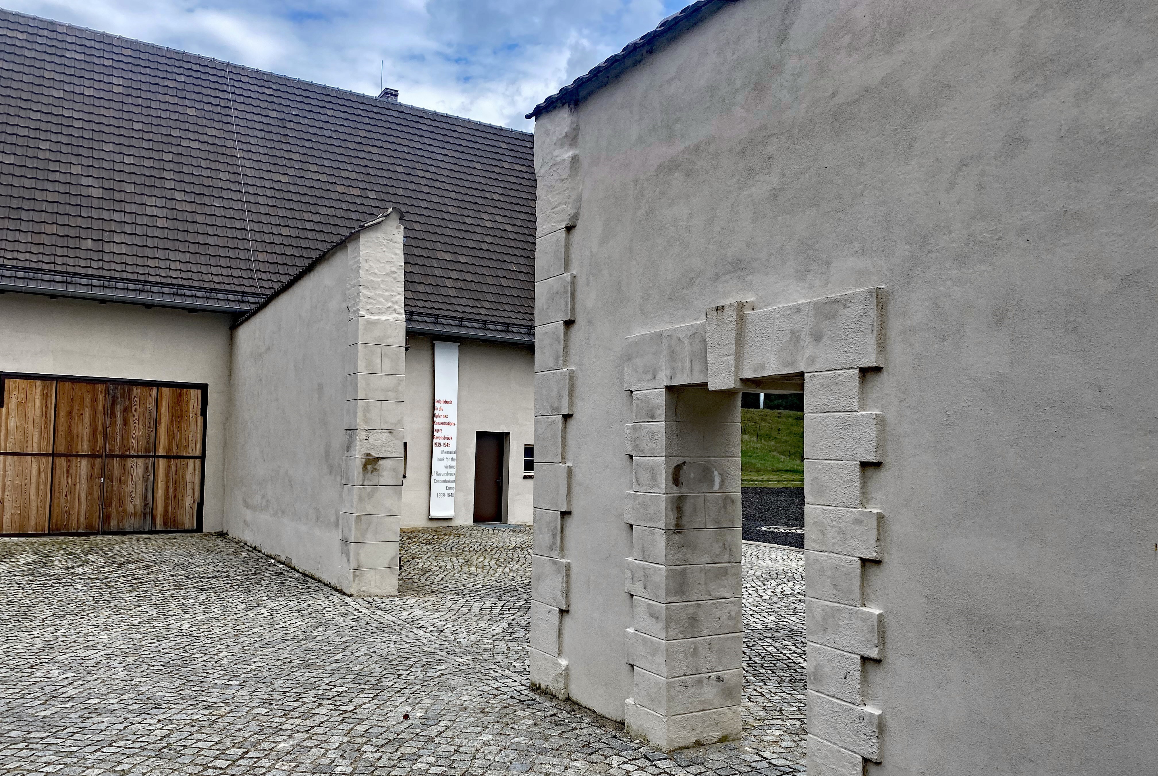 Ingang kamp Ravensbrück